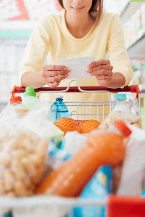 woman buying groceries