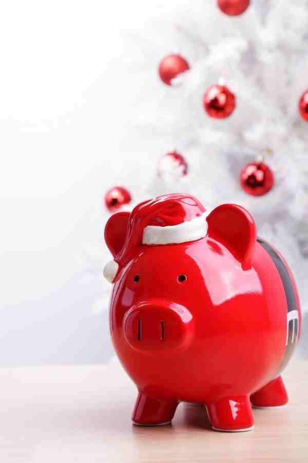 red piggy bank christmas tree